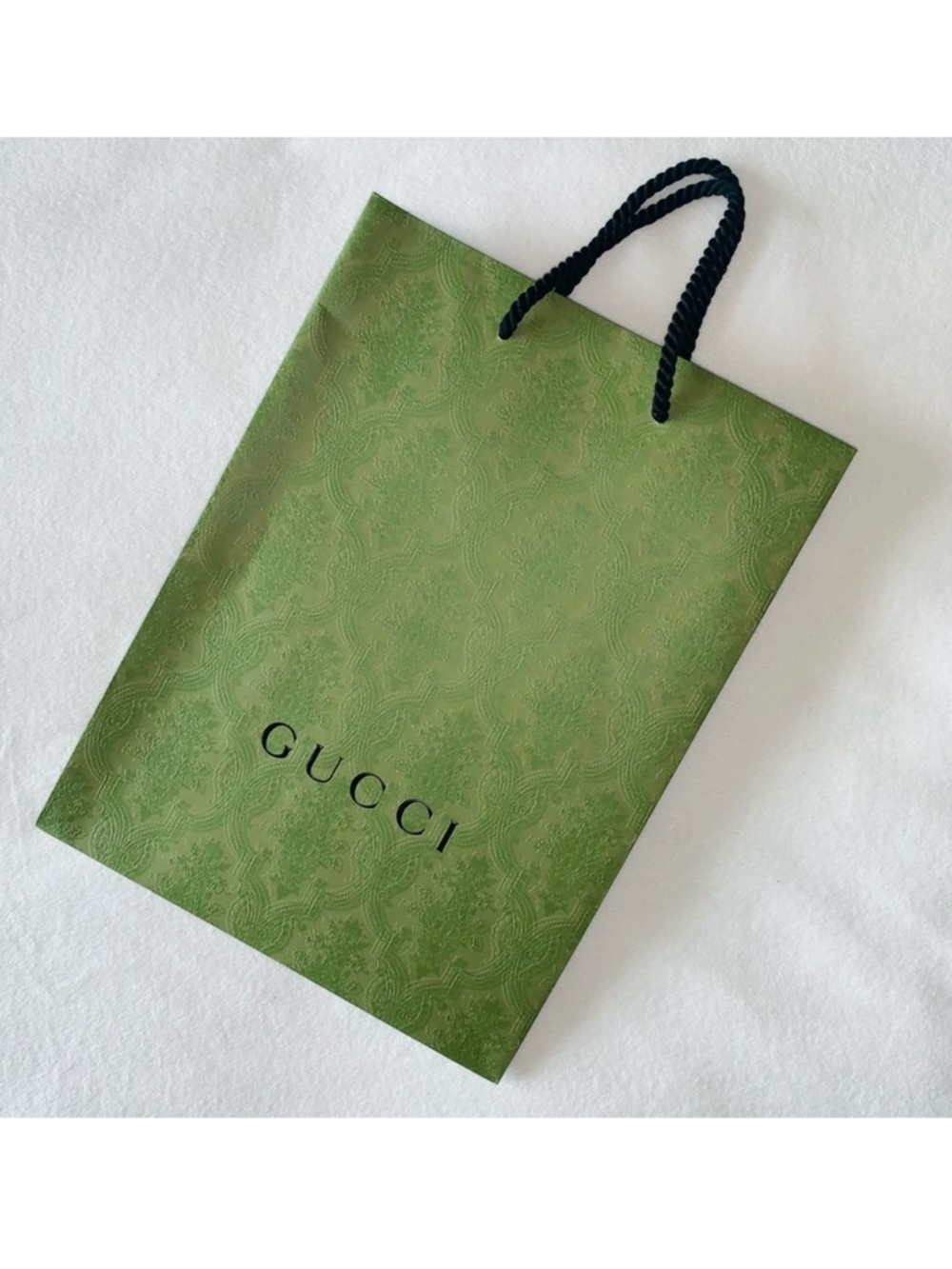 NEW! GUCCI Shopping Bag, Authentic, Perfect for Gift-Giving!